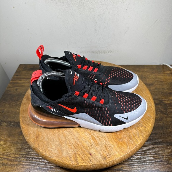 Nike Air Max 270 Mens Black Red Athletic Shoes Size 8 AH8050-015